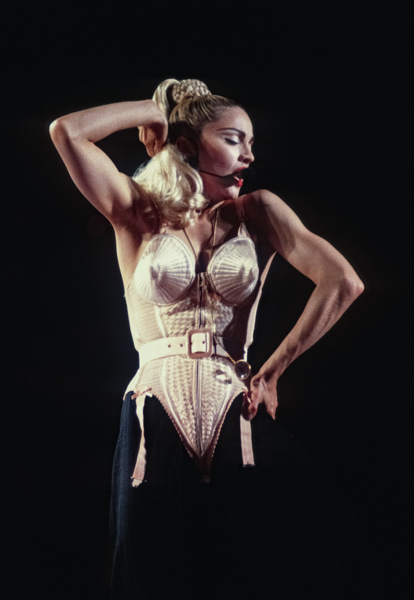 Madonna_Perfromance_1990